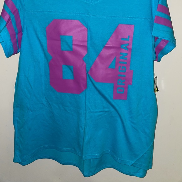 Shirt - Picture 2 of 5